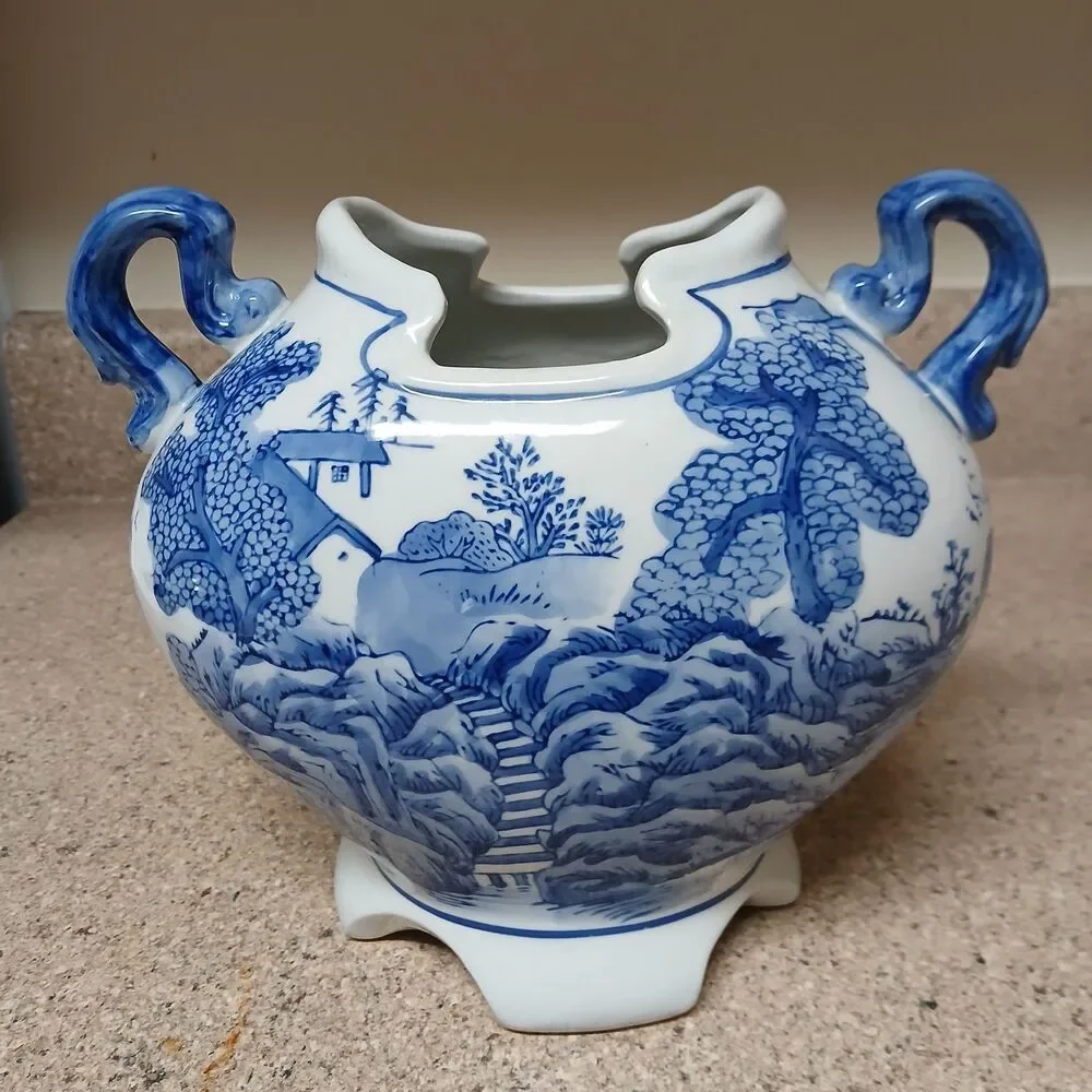 Vtg Blue & White Chinoiserie Vase Bombay Shape Cachepot Double Scroll Handle